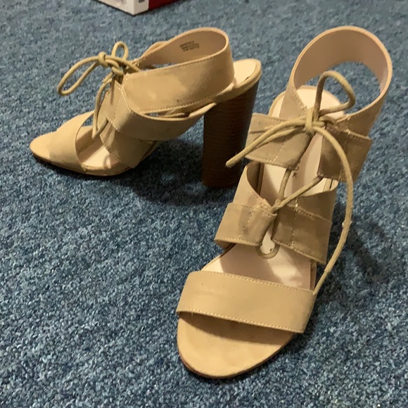 ASOS New Look High Block Heel Sandal size US 7/UK5 - Picture 3 of 3